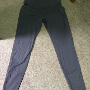 Gray Baleaf Small Leggings